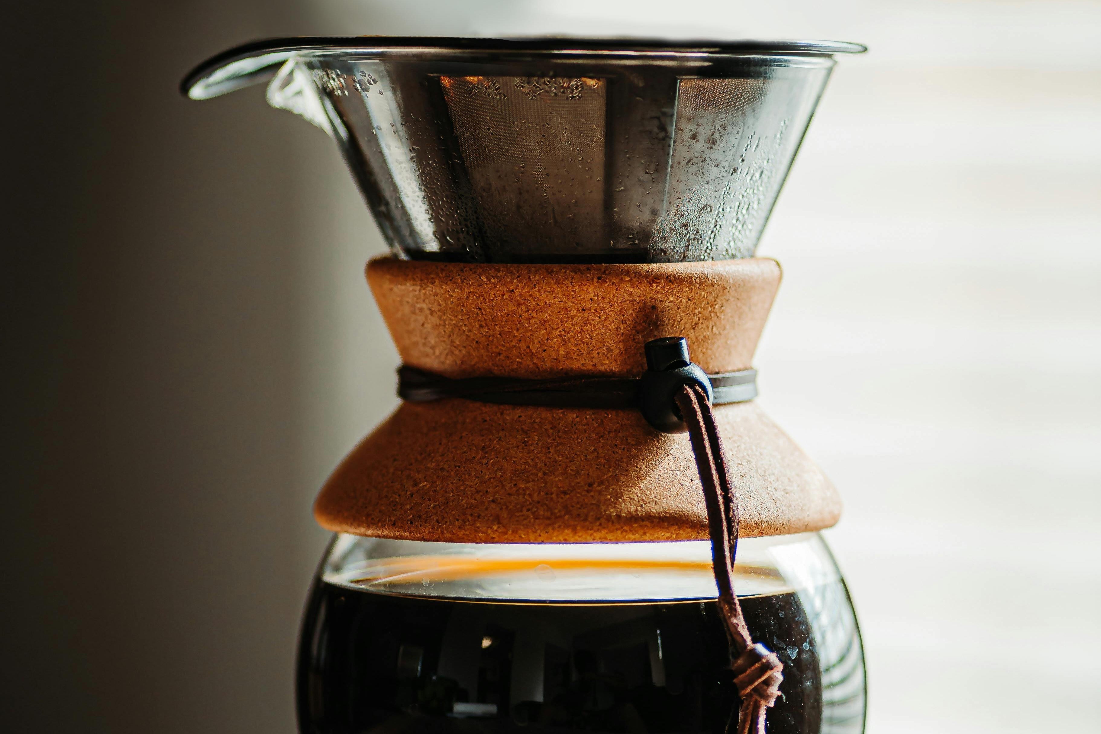 Pour over with metal mesh coffee filter