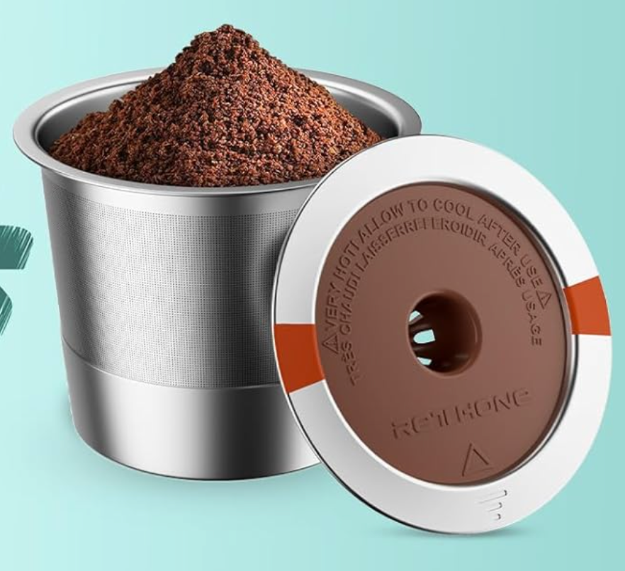 Reusable coffee pod with ground coffee and lid